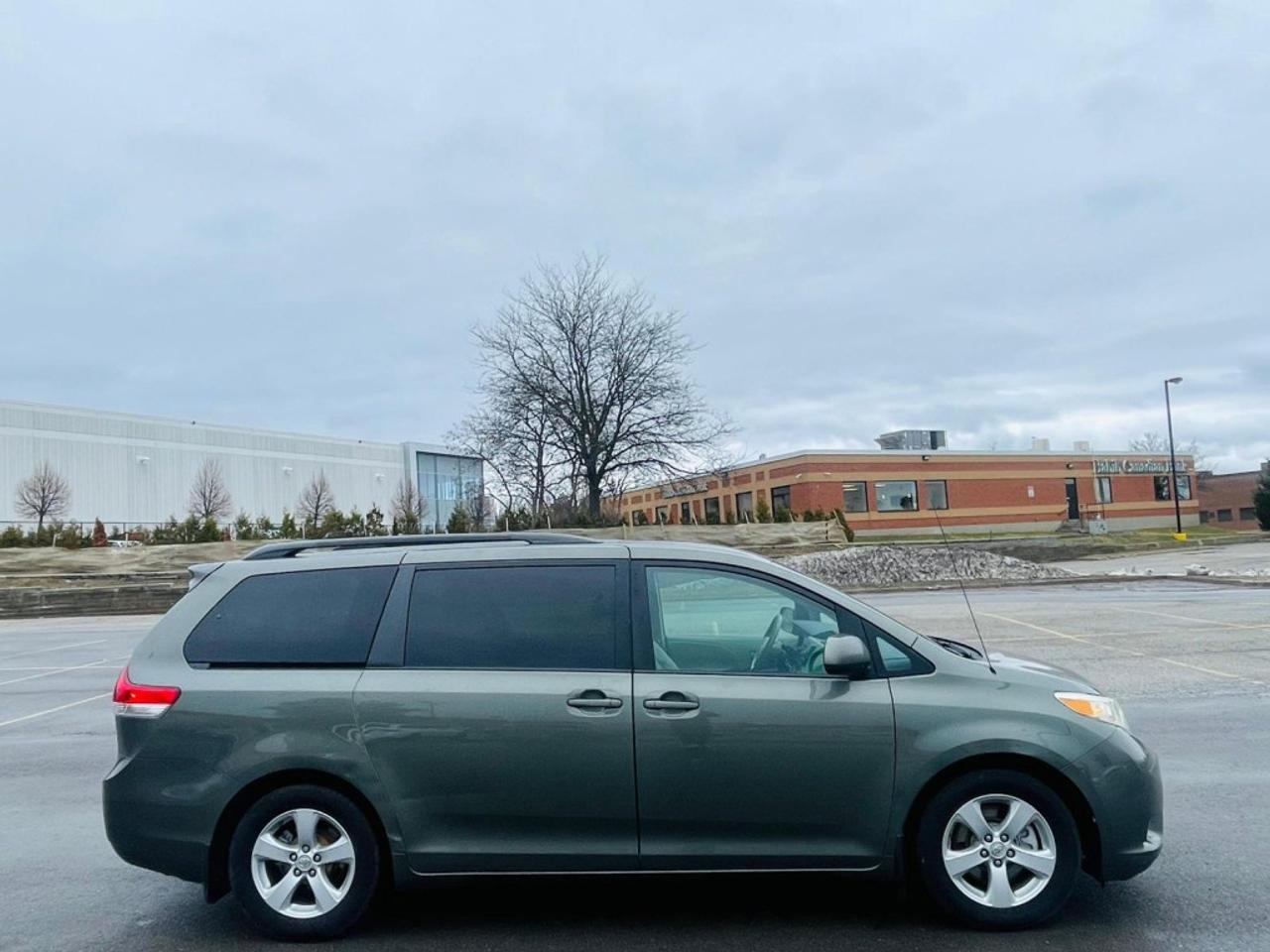 2011 Toyota Sienna LE 4dr Front-wheel Drive Passenger Van Automatic Photo