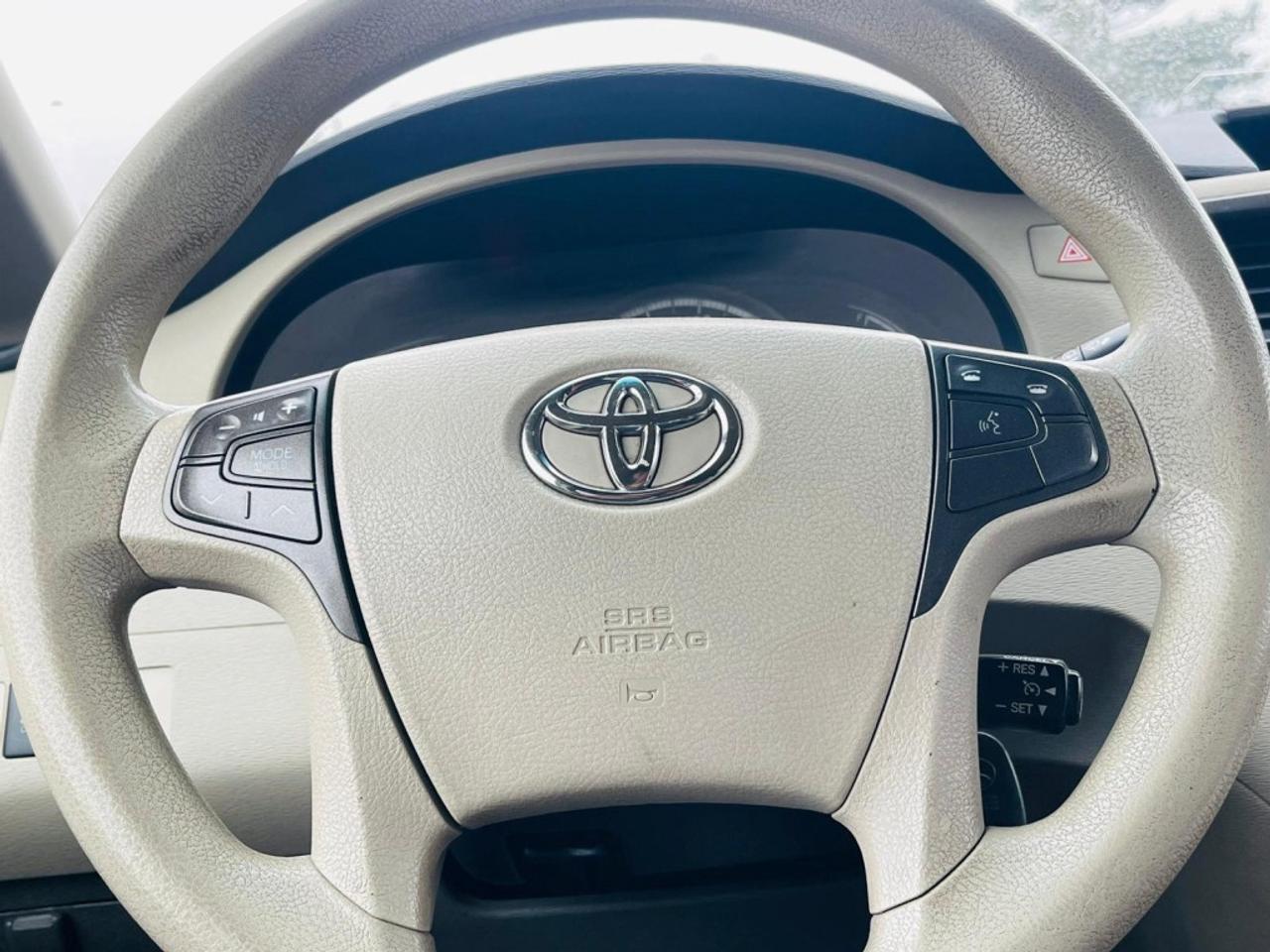 2011 Toyota Sienna LE 4dr Front-wheel Drive Passenger Van Automatic Photo