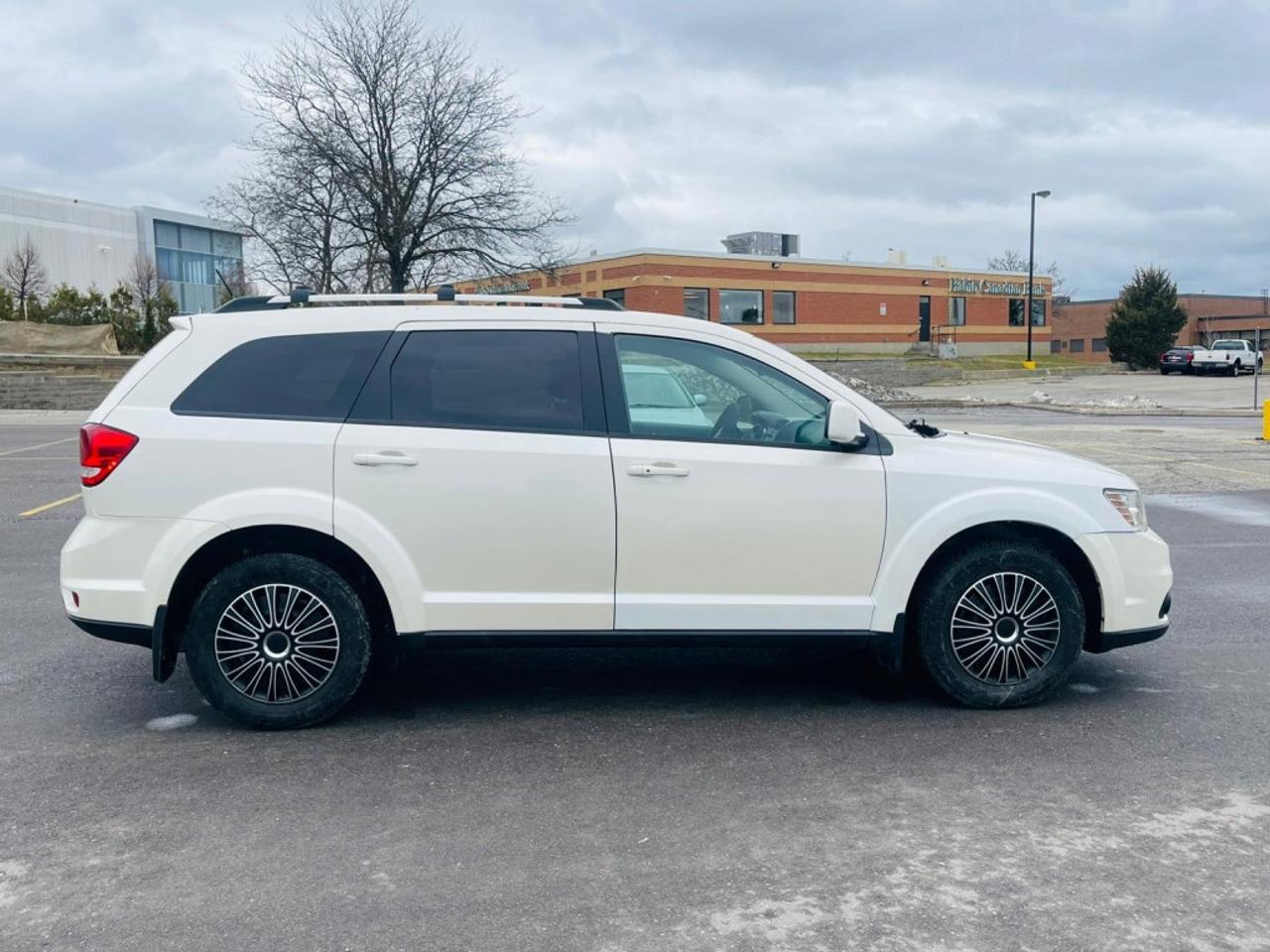 2012 Dodge Journey SXT 4dr Front-wheel Drive Automatic Photo2