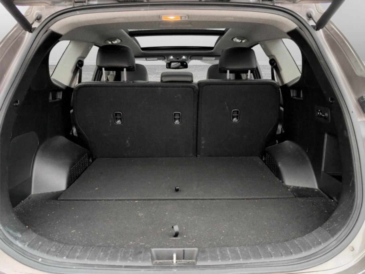 2019 Hyundai Santa Fe 2.0T Luxury AWD  **CLEAN CARFAX** Photo