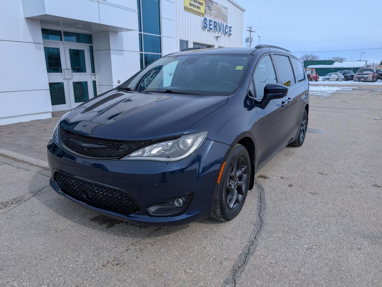 2019 Chrysler Pacifica Touring-L Plus Photo1