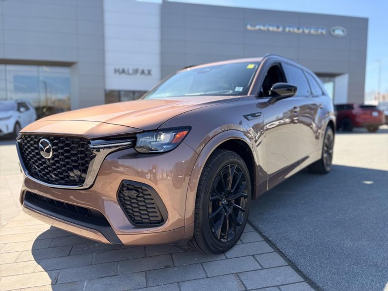 Standard SUV 4WD, GT-P AWD, 8-Speed Automatic w/OD, Intercooled Turbo Gas/Electric I-6 3.3 L/200