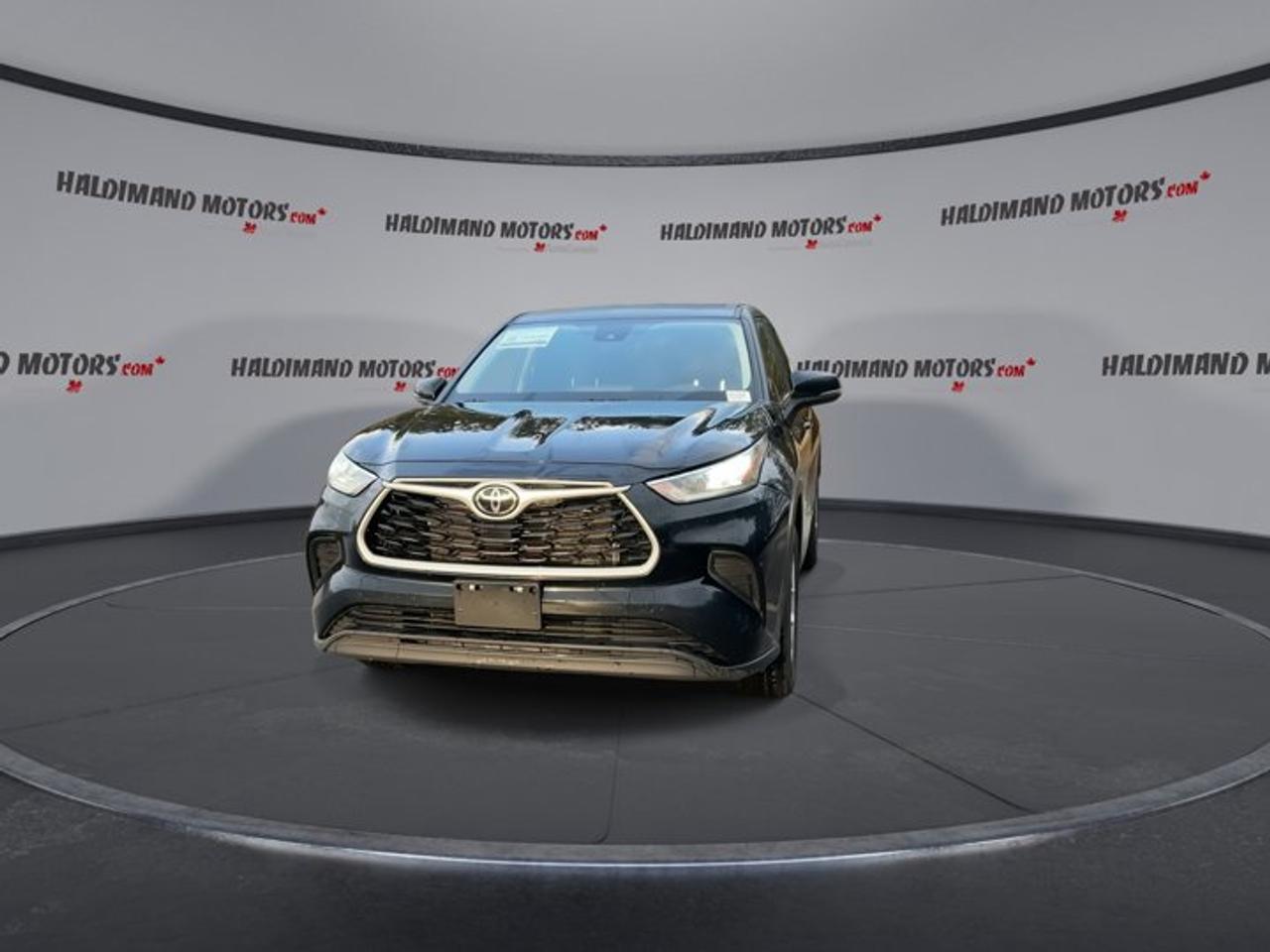 2023 Toyota Highlander LE AWD | No accidents Photo2