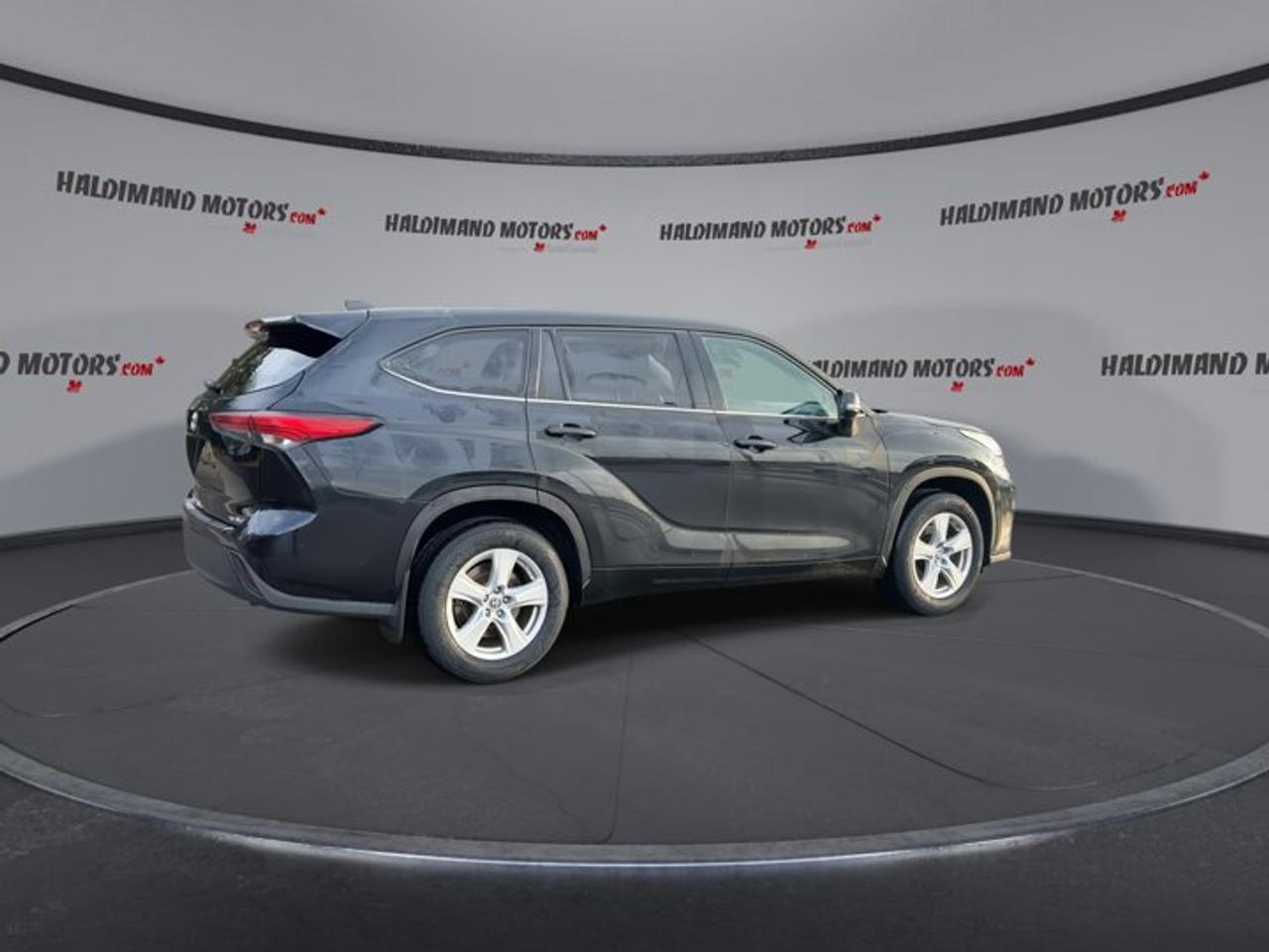 2023 Toyota Highlander LE AWD | No accidents Photo