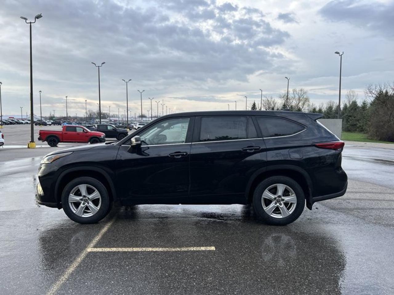 2023 Toyota Highlander LE AWD | No accidents Photo