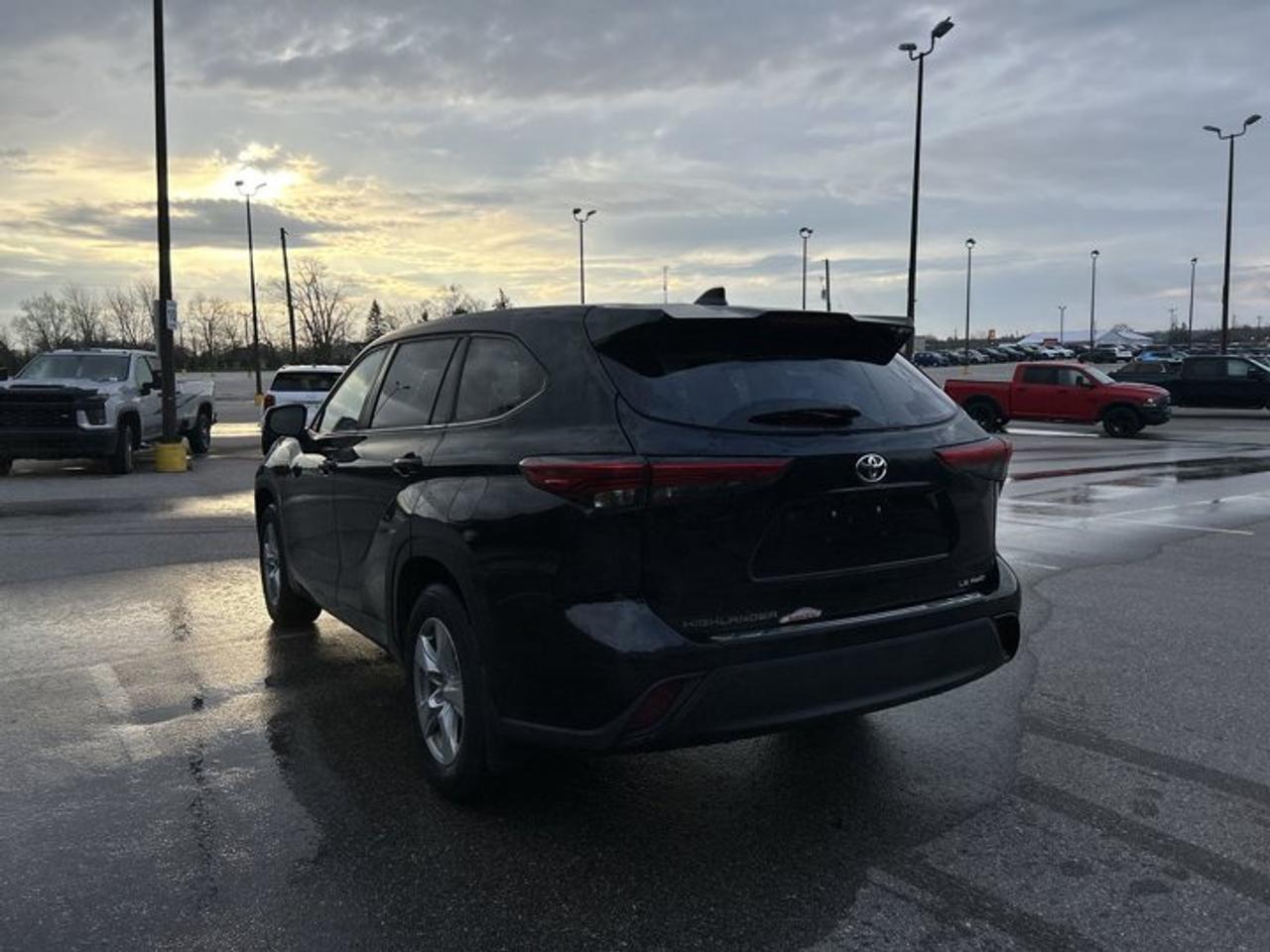 2023 Toyota Highlander LE AWD | No accidents Photo
