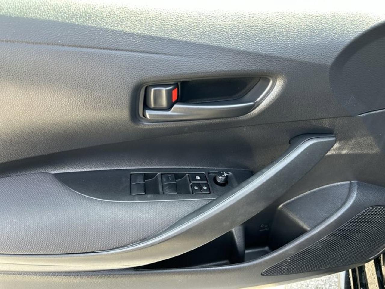 2023 Toyota Corolla Hybrid LE AWD | No accidents Photo