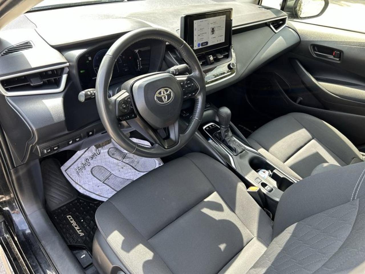 2023 Toyota Corolla Hybrid LE AWD | No accidents Photo