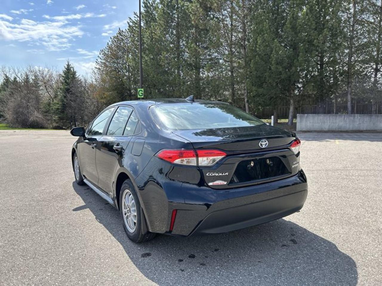 2023 Toyota Corolla Hybrid LE AWD | No accidents Photo