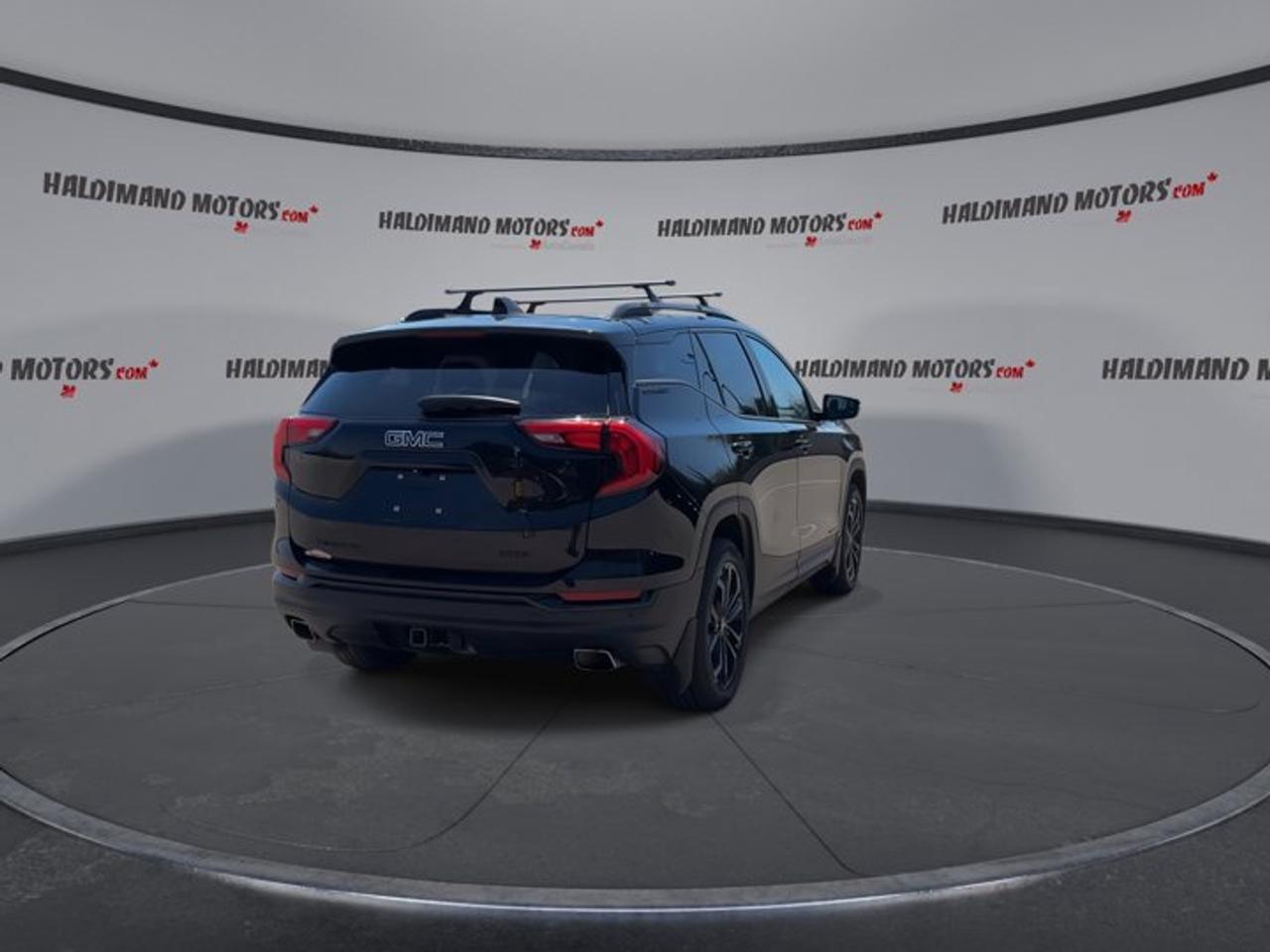 2020 GMC Terrain Elevation | One Owner | No Accidents | Leather Seats | Heated Steering Wheel Photo