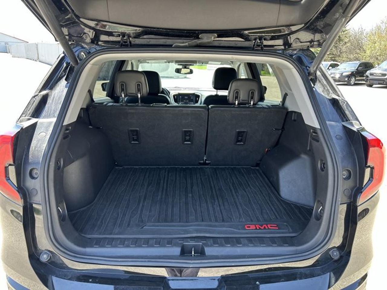 2020 GMC Terrain Elevation | One Owner | No Accidents | Leather Seats | Heated Steering Wheel Photo