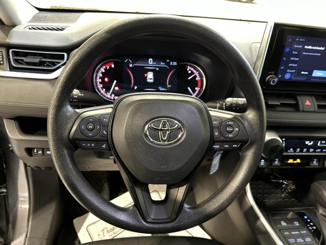 2023 Toyota RAV4 LE AWD Photo
