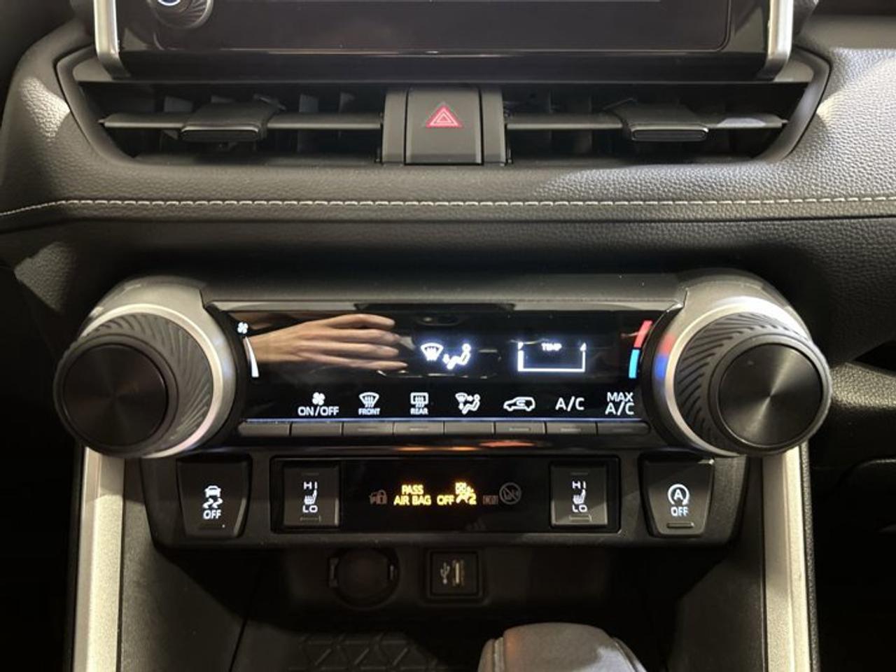 2023 Toyota RAV4 LE AWD Photo