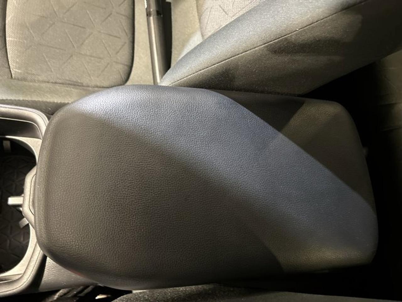 2023 Toyota RAV4 LE AWD Photo