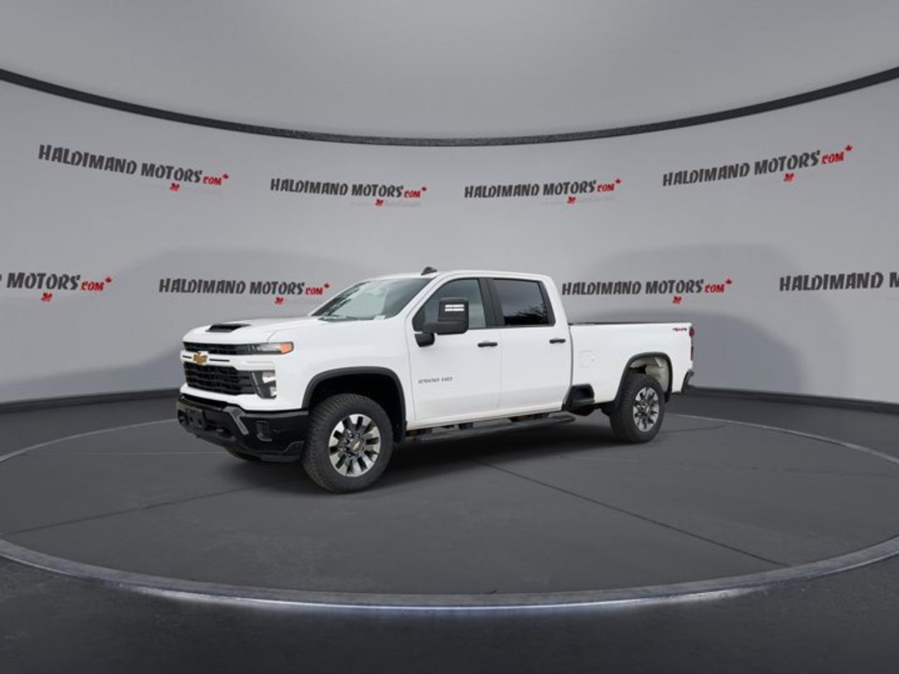 2024 Chevrolet Silverado 2500 HD Custom Crew Cab 4x4 | No accidents Photo3