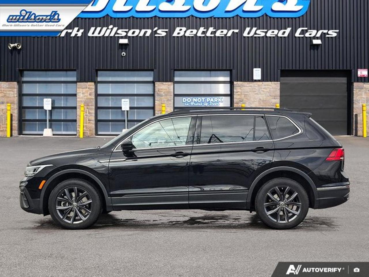 2024 Volkswagen Tiguan Comfortline AWD | Sunroof | Leatherette | Adaptive Cruise | Heated Wheel + Seats | Rear Cam & More ! Photo