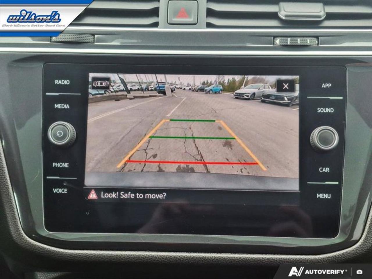 2024 Volkswagen Tiguan Comfortline AWD | Sunroof | Leatherette | Adaptive Cruise | Heated Wheel + Seats | Rear Cam & More ! Photo