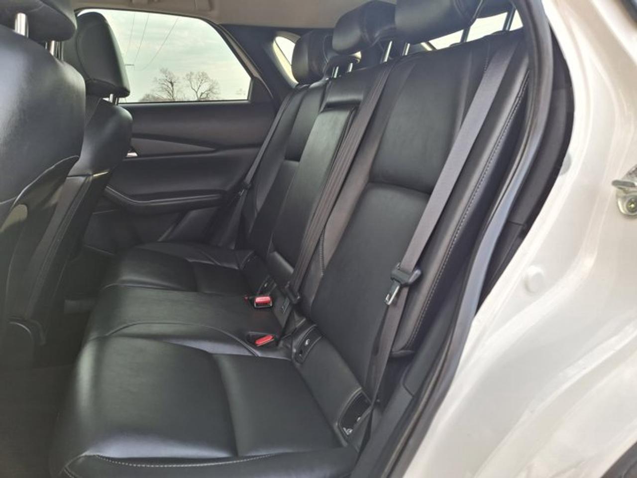2024 Mazda CX-30 GS Luxury AWD | Leather | Sunroof | Power Seat | Heated Wheel + Seats | Radar Cruise | and More ! Photo
