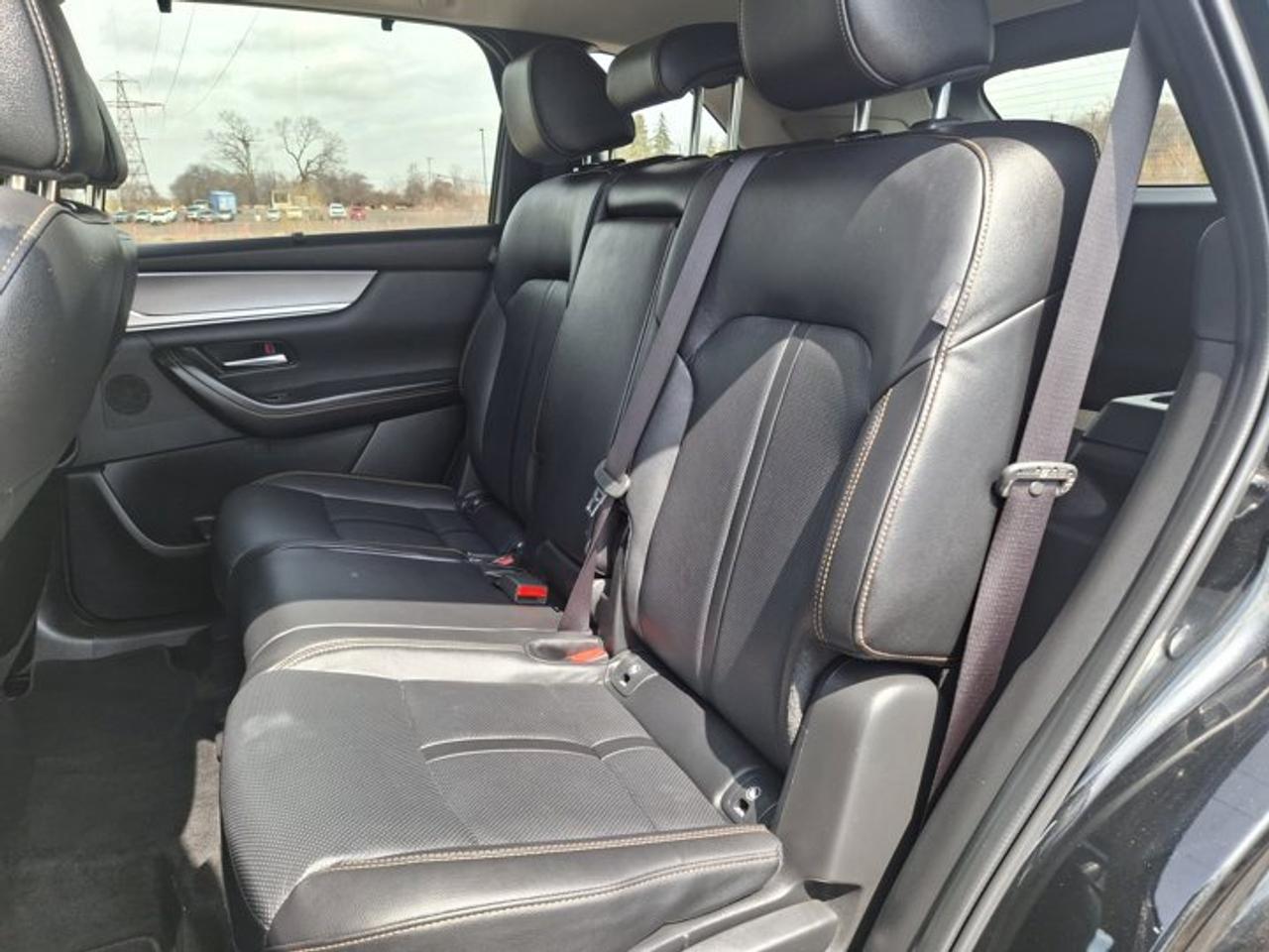 2025 Mazda CX-70 MHEV GT AWD | Leather | Sunroof | Nav | 360 Camera | HUD | Adaptive Cruise | BSM | Heated Wheel & More ! Photo