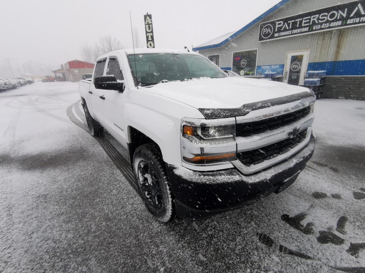 2017 Chevrolet Silverado 1500  Photo2