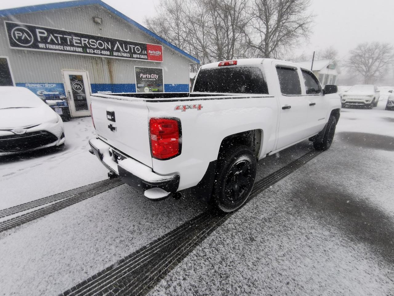 2017 Chevrolet Silverado 1500  Photo4