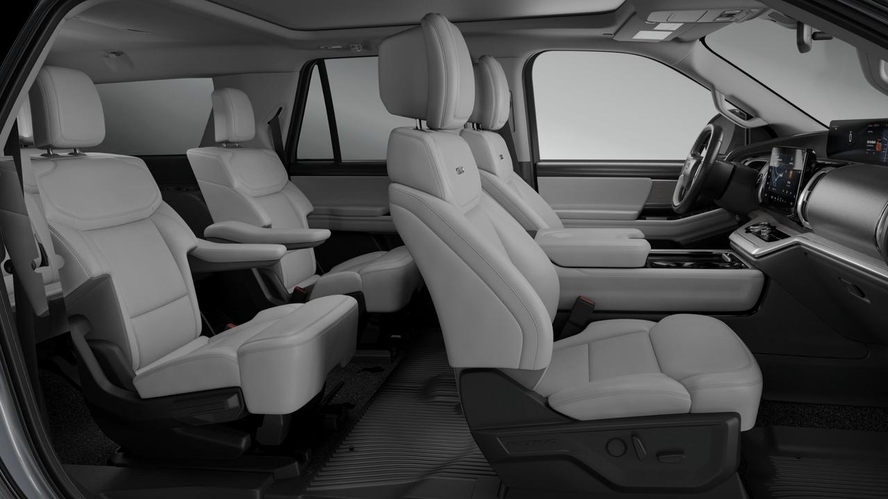 2026 Ford Expedition Platinum Max Photo