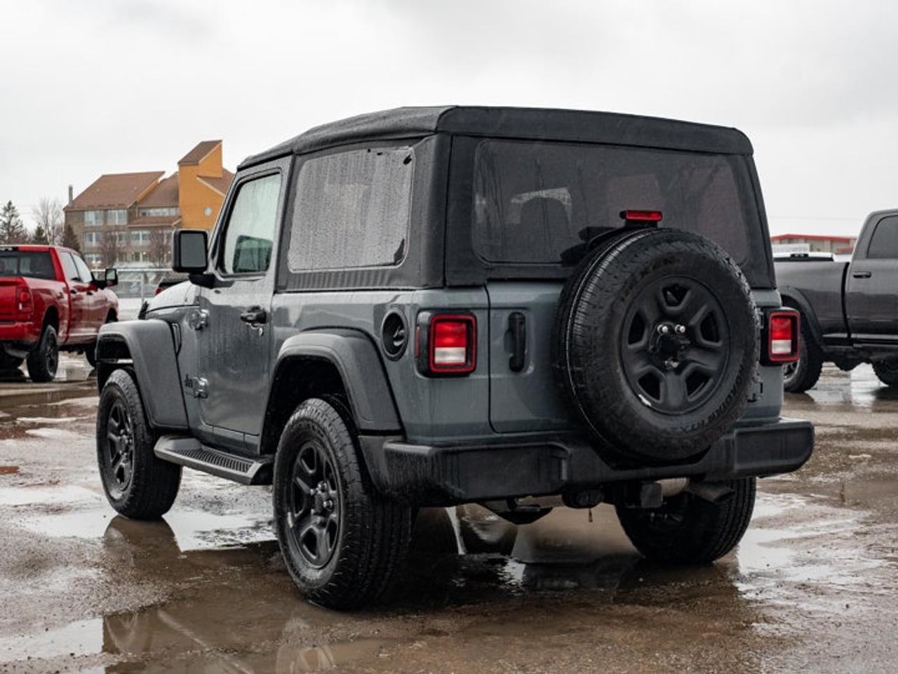 2025 Jeep Wrangler SPORT Photo
