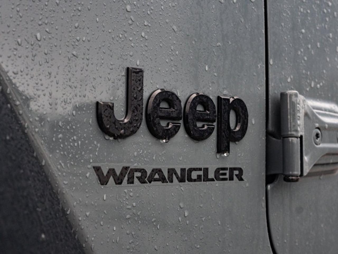2025 Jeep Wrangler SPORT Photo