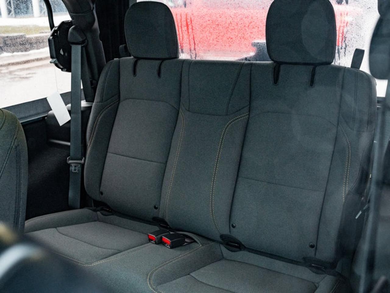 2025 Jeep Wrangler SPORT Photo