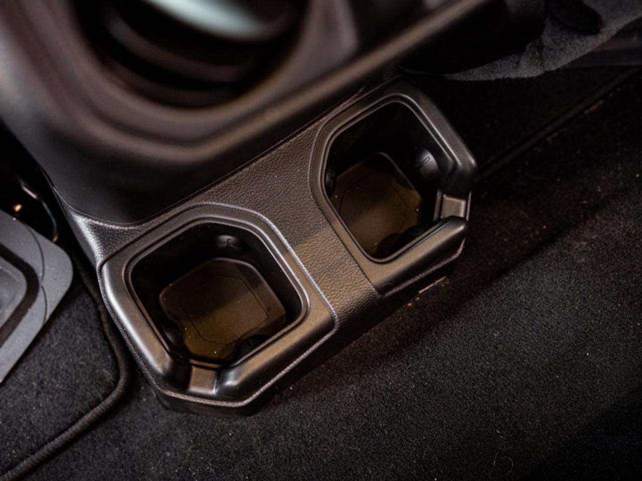 2025 Jeep Wrangler SPORT Photo