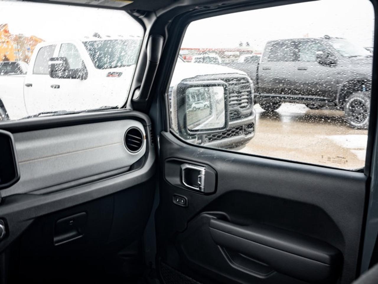 2025 Jeep Wrangler SPORT Photo