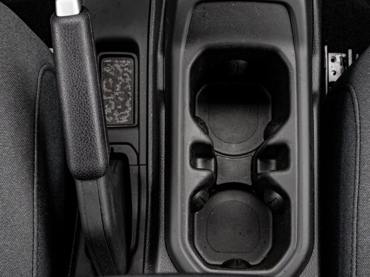 2025 Jeep Wrangler SPORT Photo