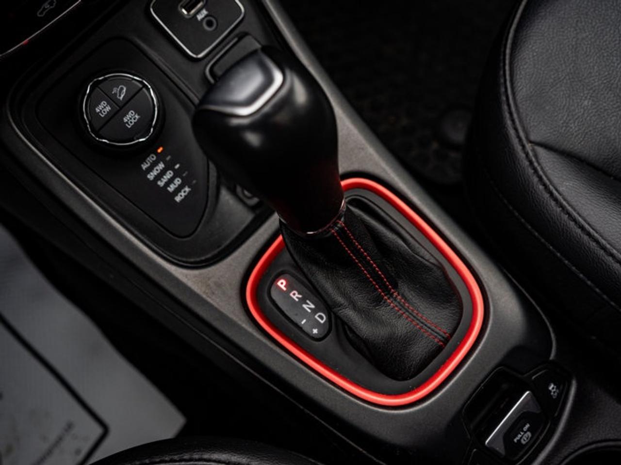 2021 Jeep Compass Trailhawk Photo