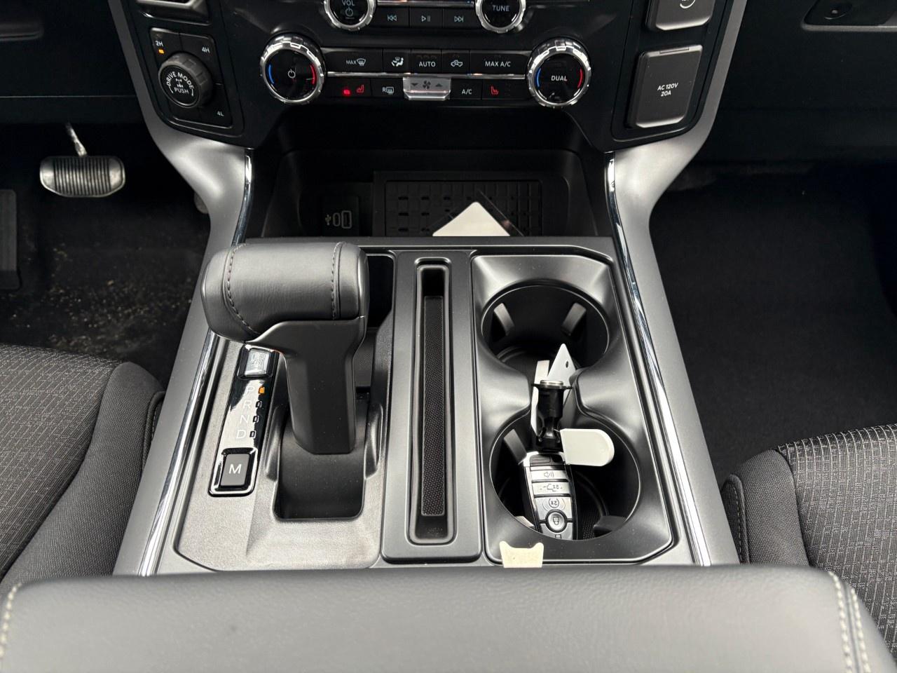2026 Ford F-150 XLT 4WD SuperCrew 5.5' Box Photo