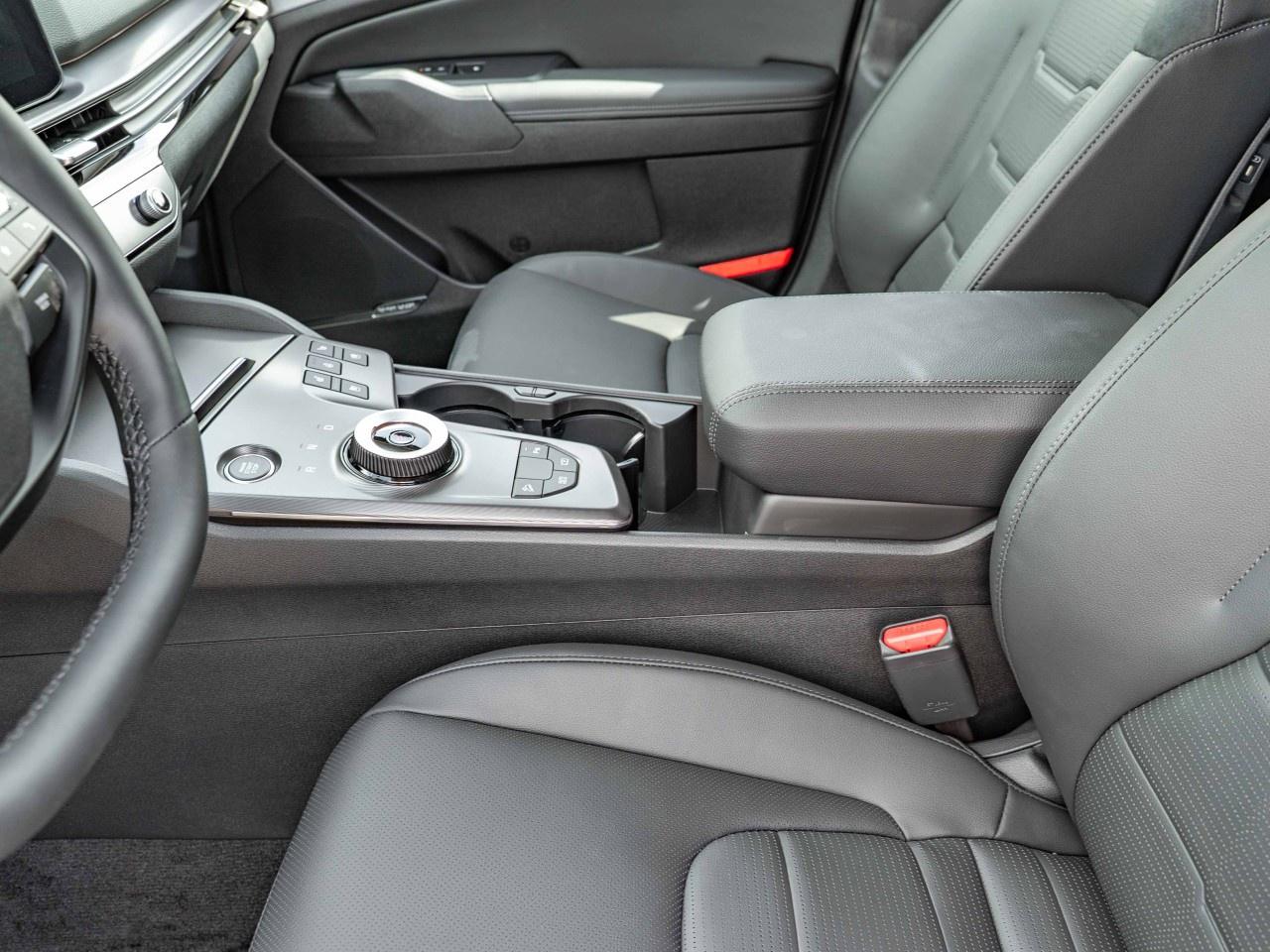 2026 Kia Sportage Hybrid SX AWD w/Black Interior Photo