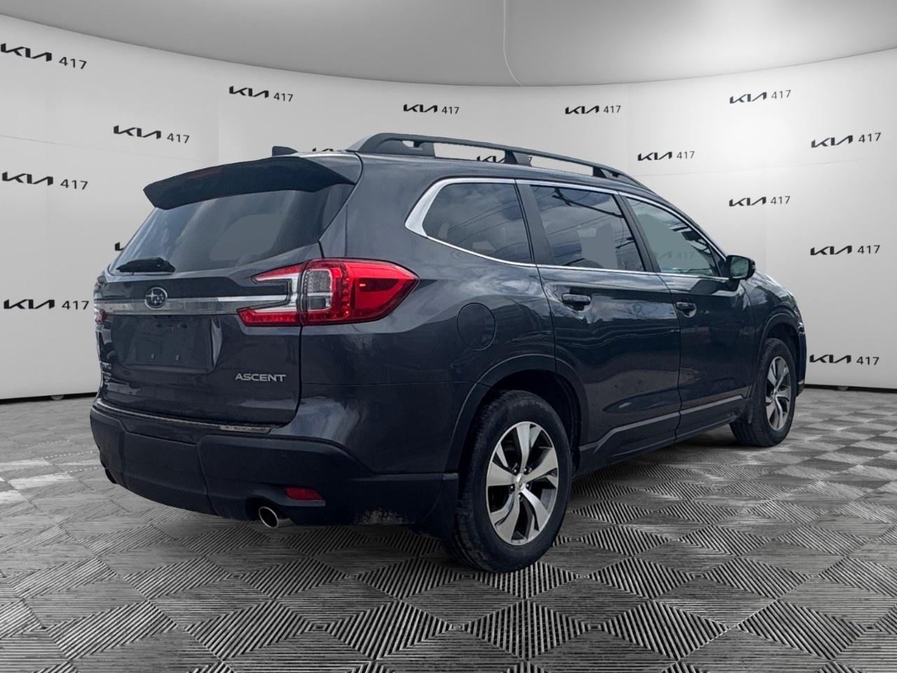 2023 Subaru ASCENT Touring 7-Passenger Photo4