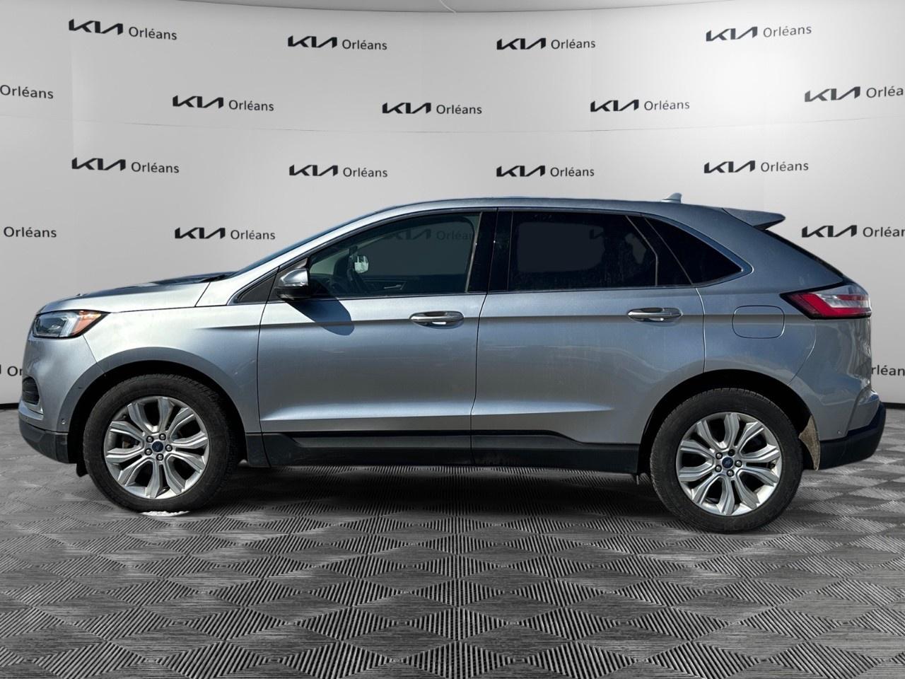 2020 Ford Edge Titanium AWD Photo