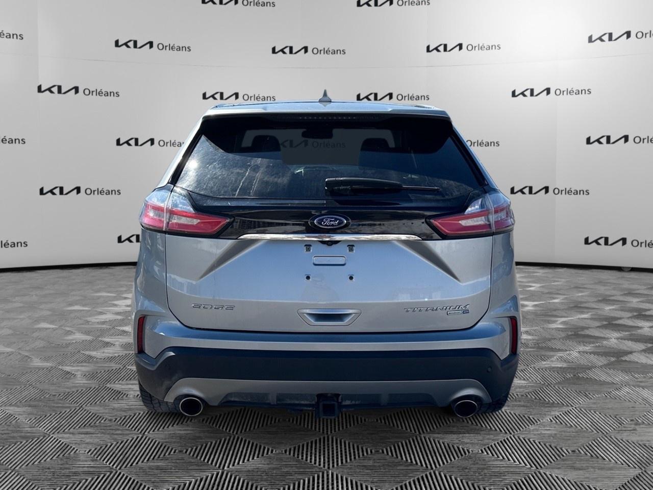 2020 Ford Edge Titanium AWD Photo