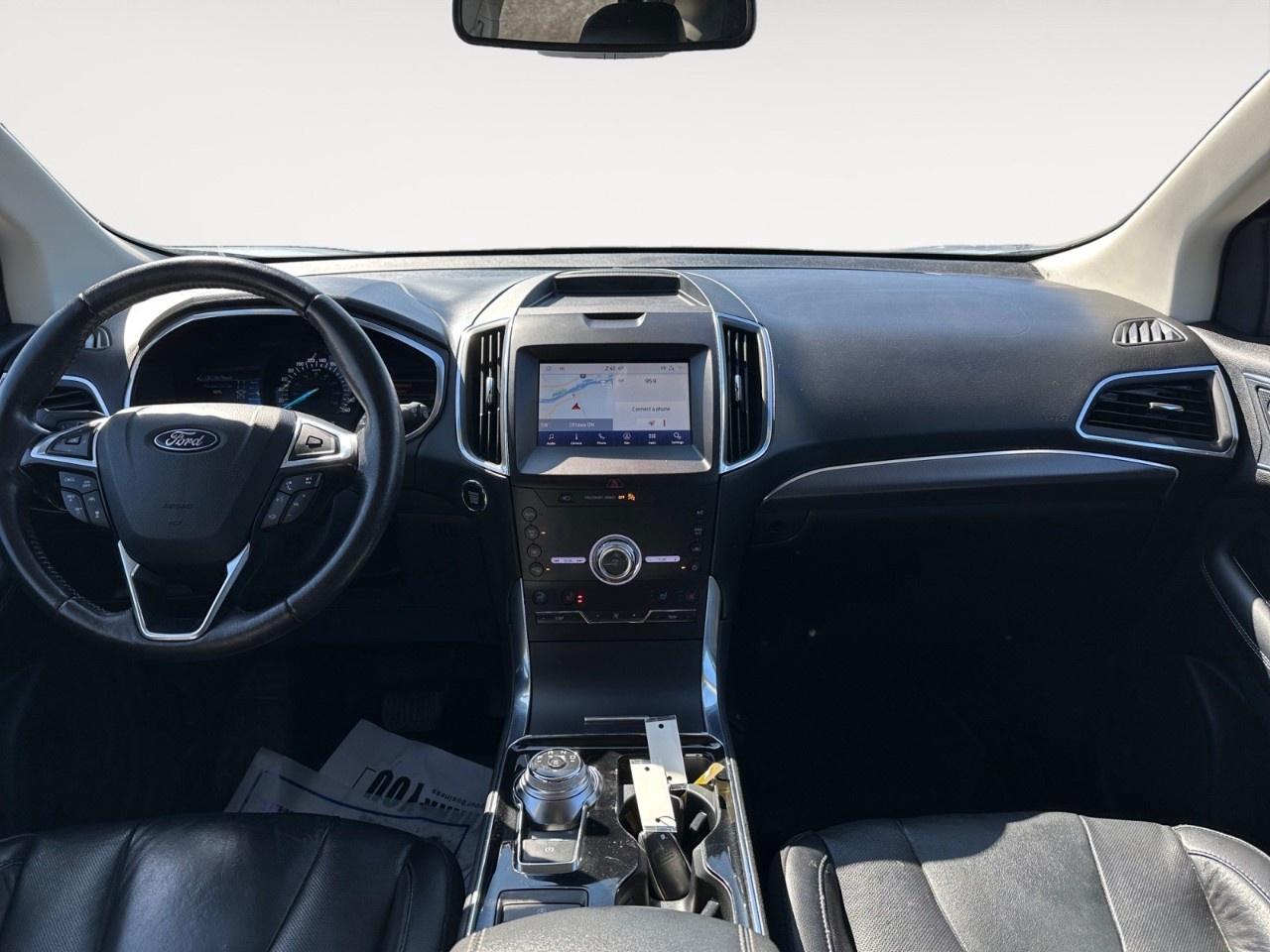 2020 Ford Edge Titanium AWD Photo