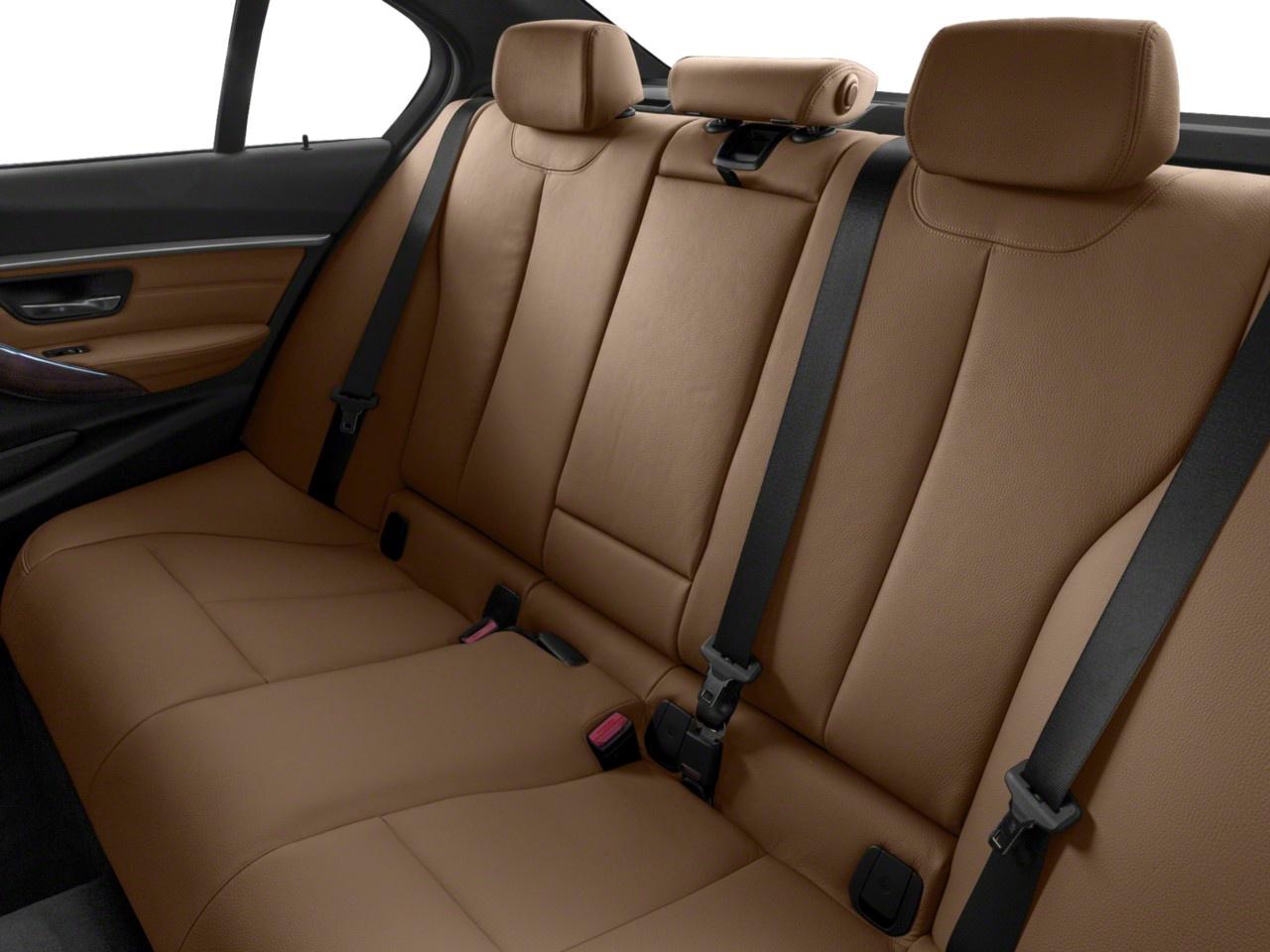 2018 BMW 3 Series 330i xDrive Sedan Photo