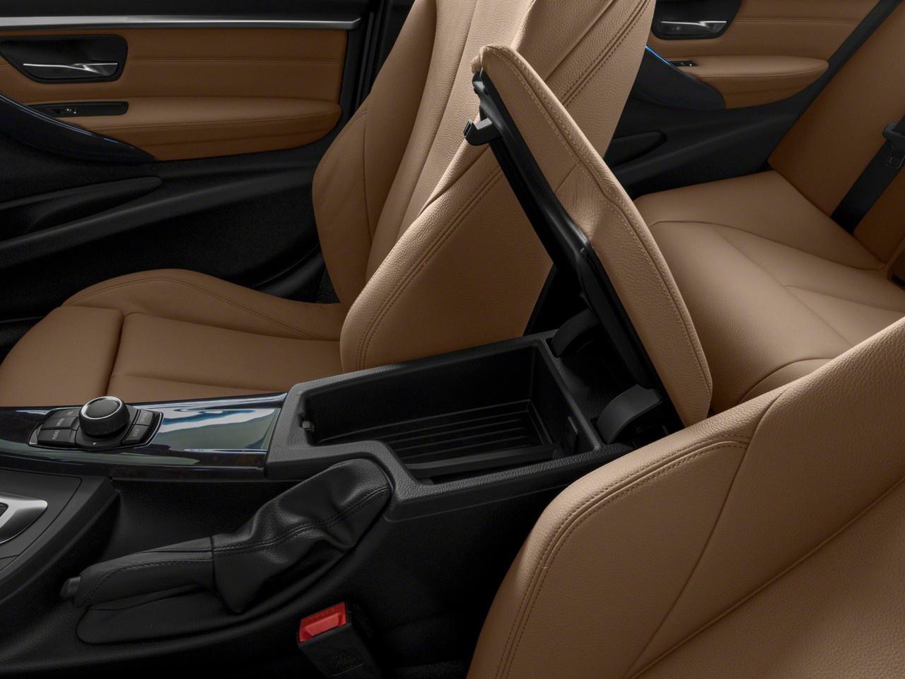 2018 BMW 3 Series 330i xDrive Sedan Photo