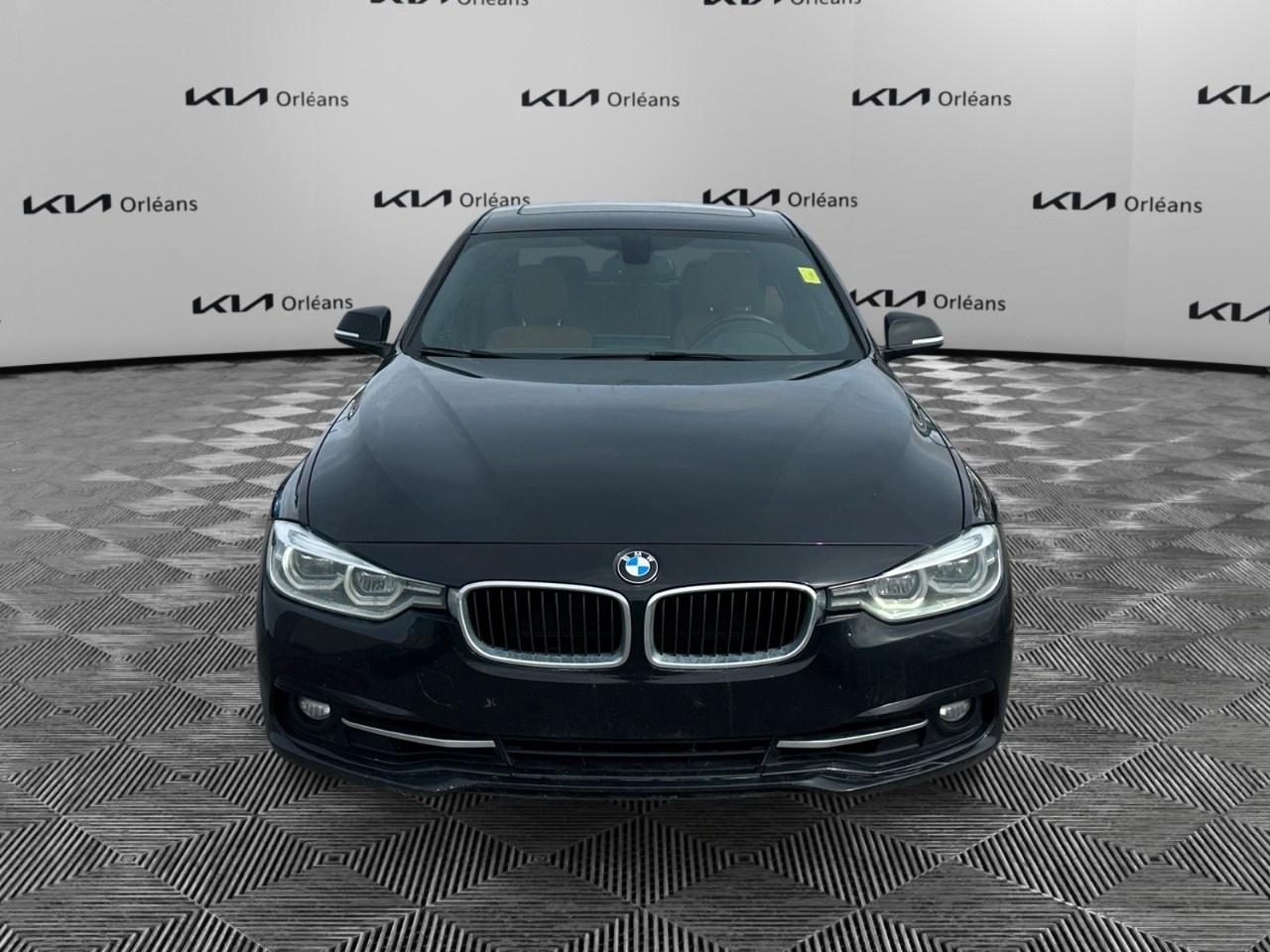 2018 BMW 3 Series 330i xDrive Sedan Photo
