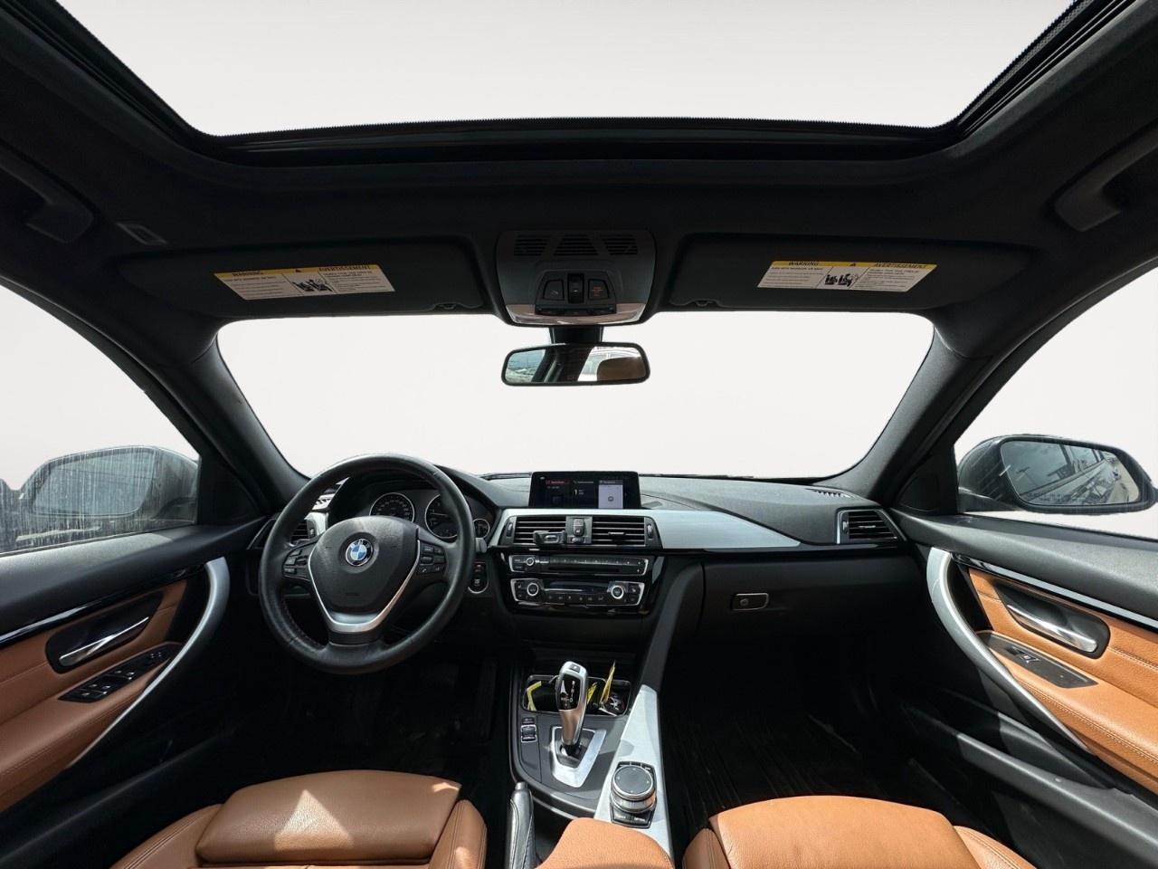 2018 BMW 3 Series 330i xDrive Sedan Photo