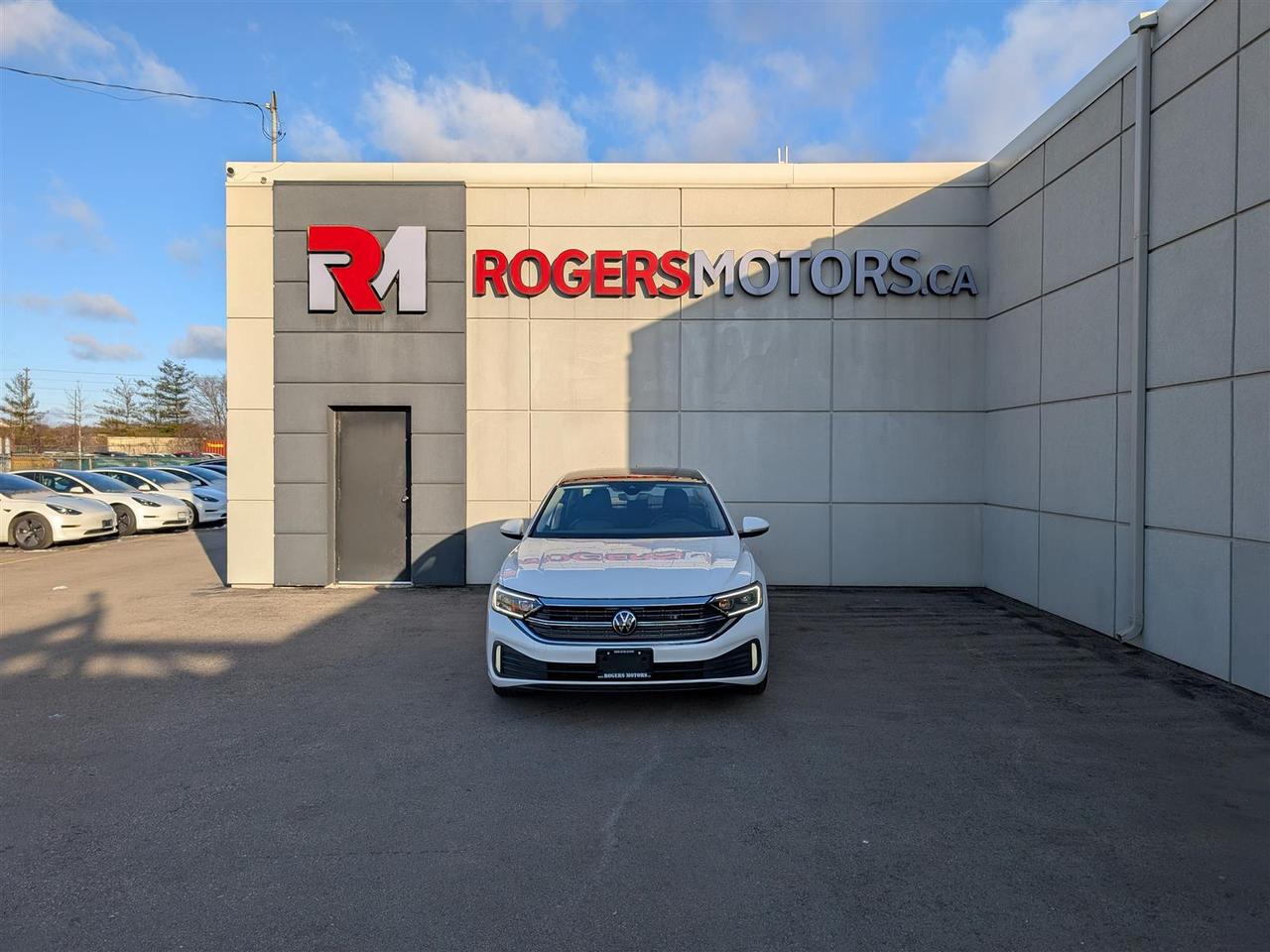 2024 Volkswagen Jetta HIGHLINE - NAVI - SUNROOF - LEATHER - TECH FEATS Photo