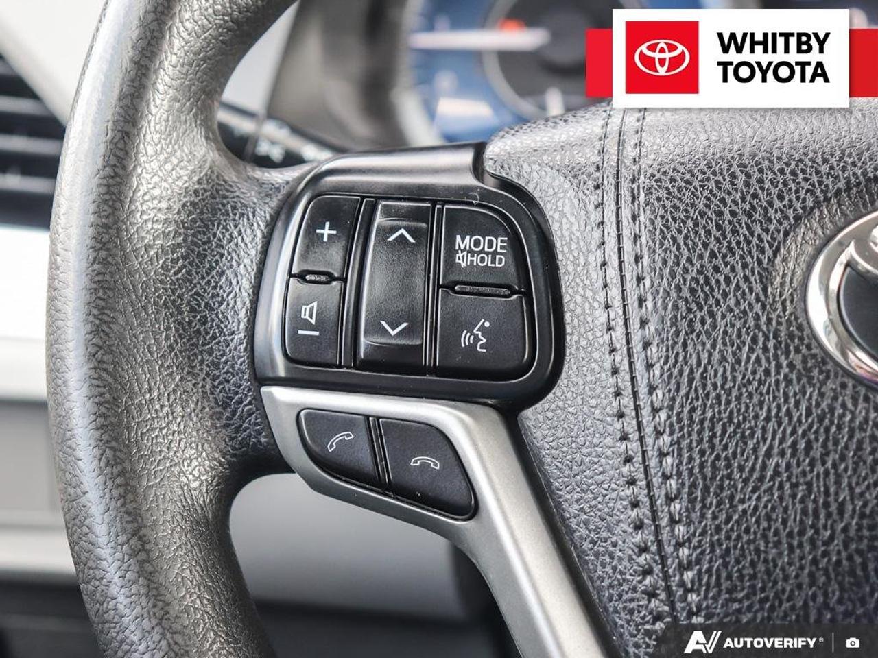 2018 Toyota Sienna LE 3.5L Photo