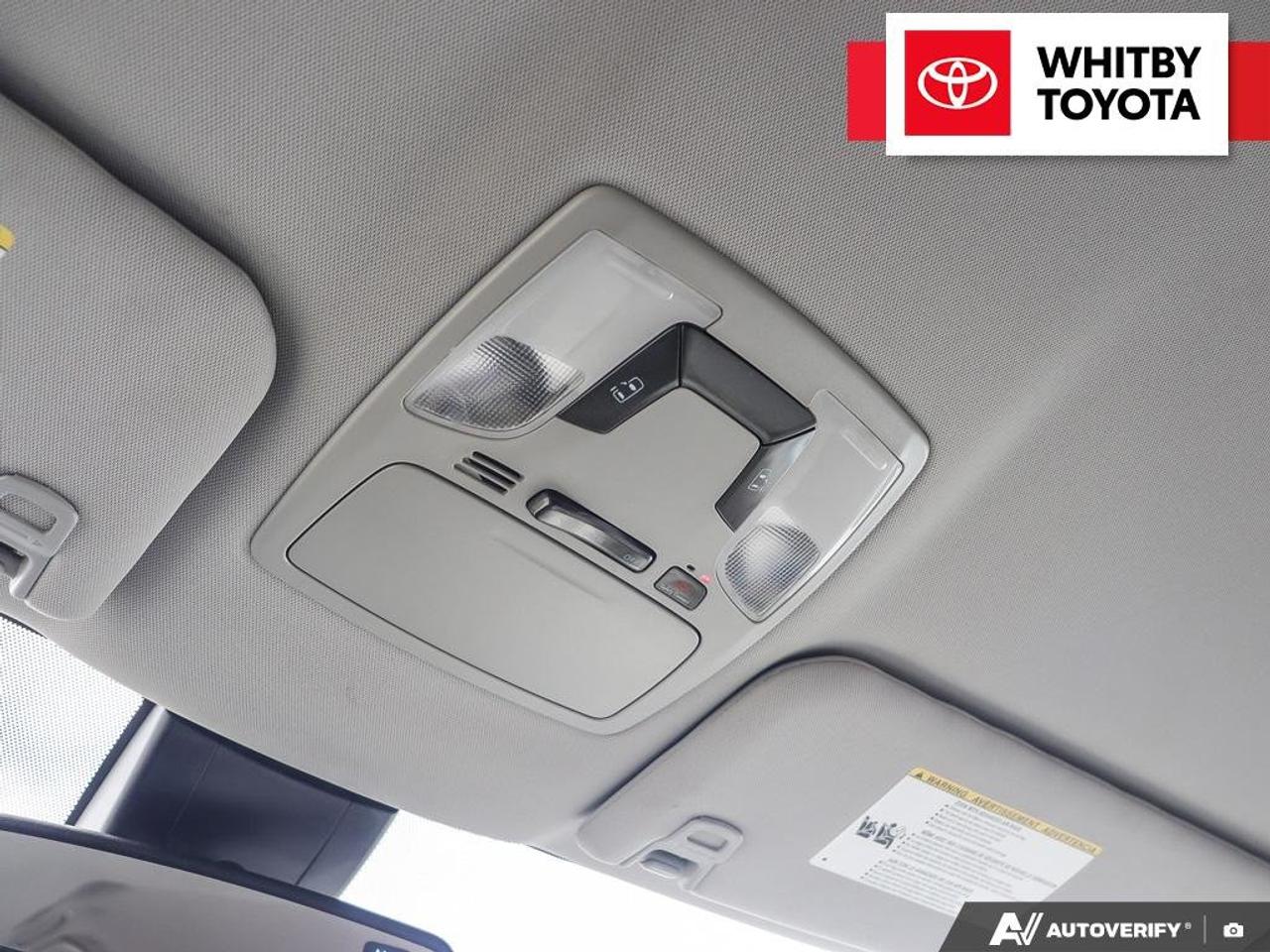 2018 Toyota Sienna LE 3.5L Photo