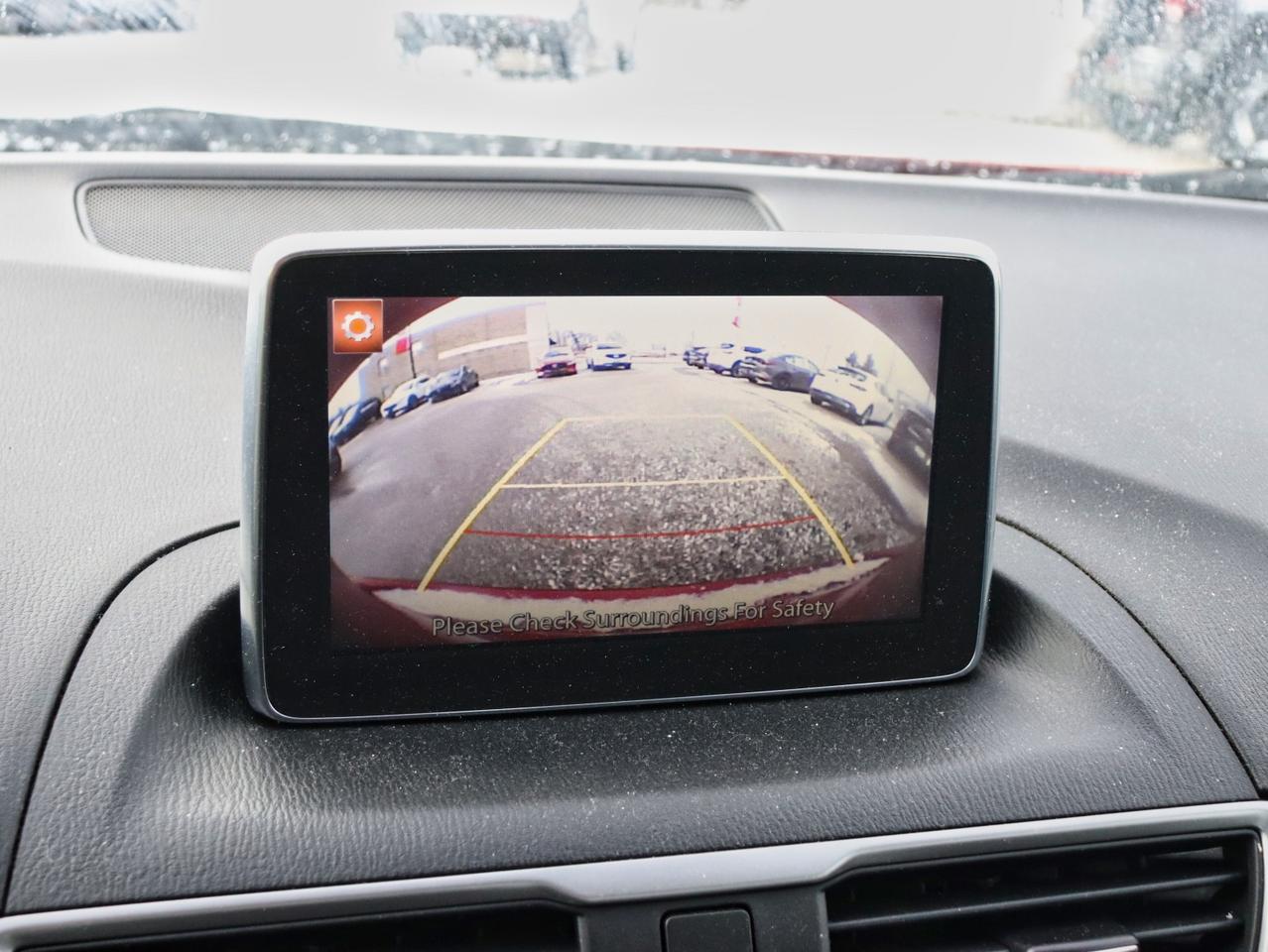 2016 Mazda MAZDA3 GS Photo