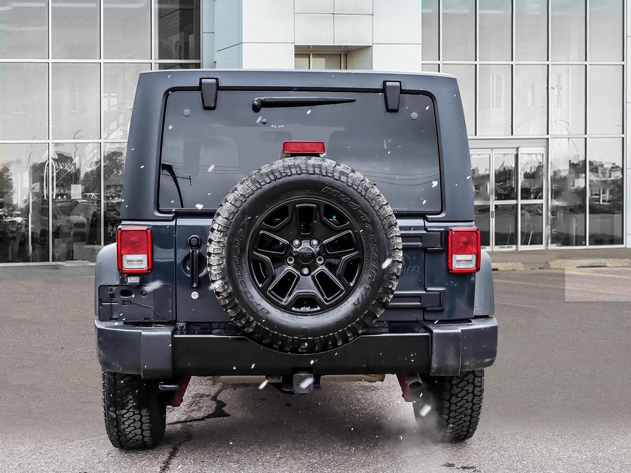 2017 Jeep WRANGLER UNLIMITED WILLYS WHEELER Photo3