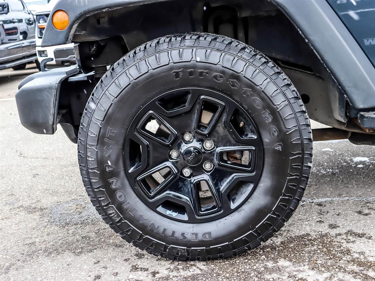 2017 Jeep WRANGLER UNLIMITED WILLYS WHEELER Photo