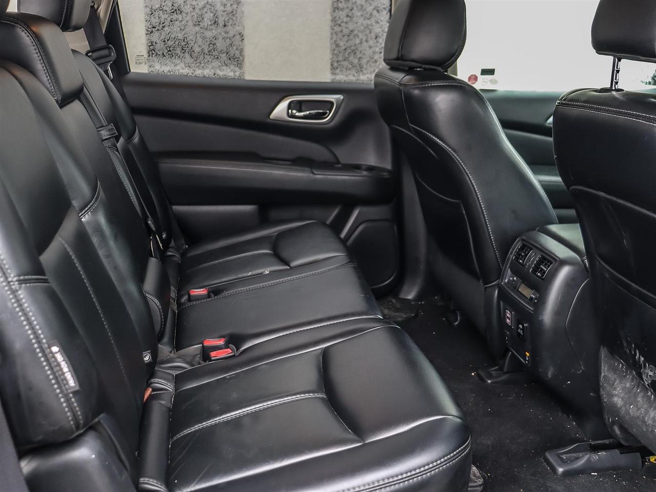 2018 Nissan Pathfinder  Photo